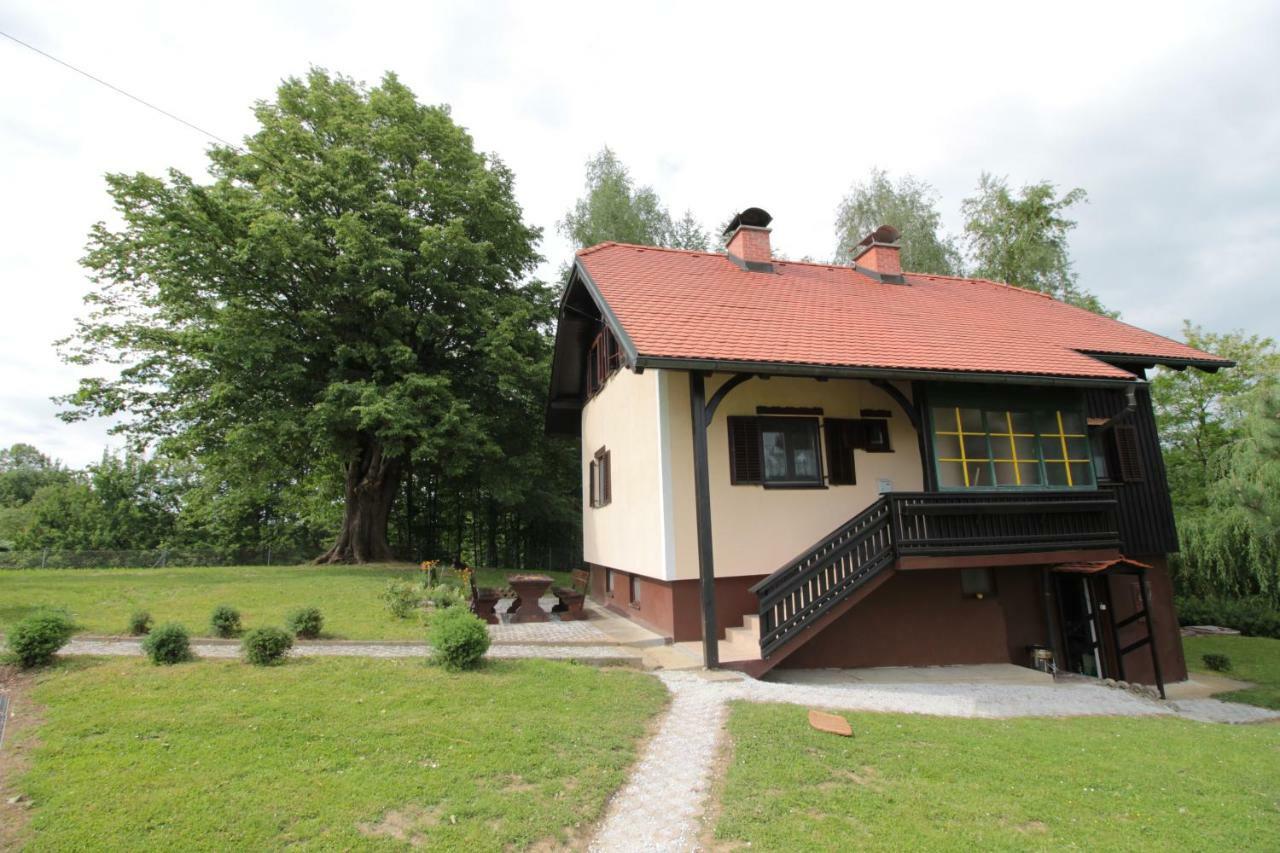 Holiday Home Winzerhaus Eva Spicnik Luaran gambar